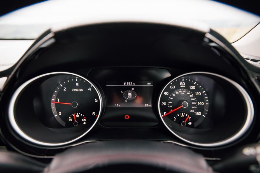 Панель приборов Kia XCeed 1.6 CRDi 2019 года  (UK) (фото 84 из 107)